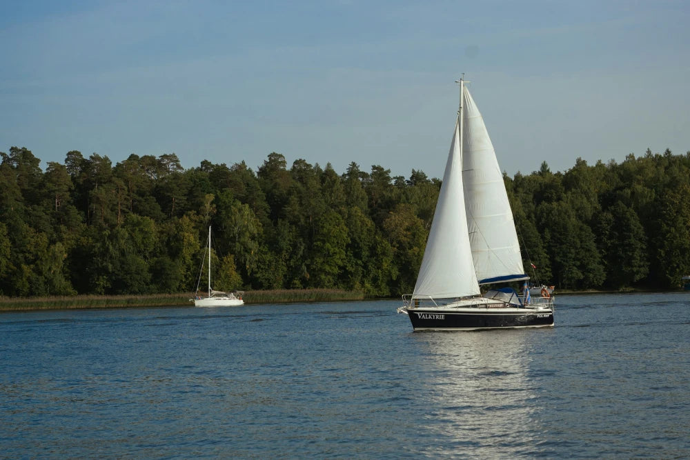 widok na jezioro