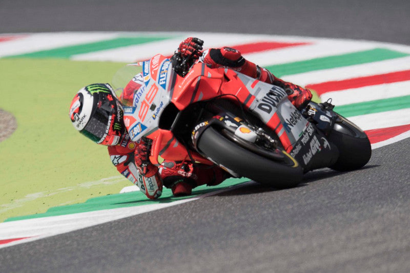 motocyklista na torze