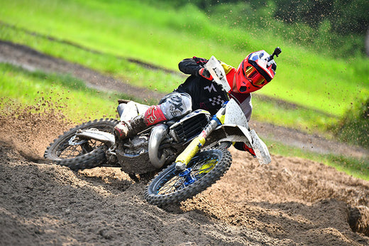 Eliasz Dawidson w czasie testów gogli Fox Vue