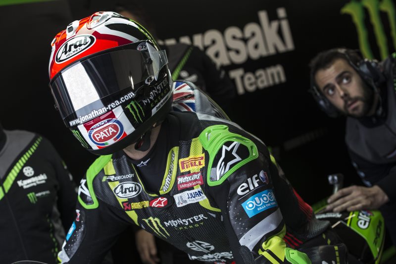 Jonathan Rea w kasku Arai startuje w 5 rundzie Mistrzostw Świata WSBK