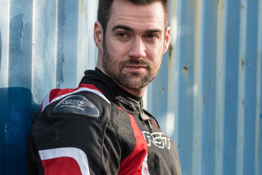 motocyklista w kurtce RST CPXC Vented