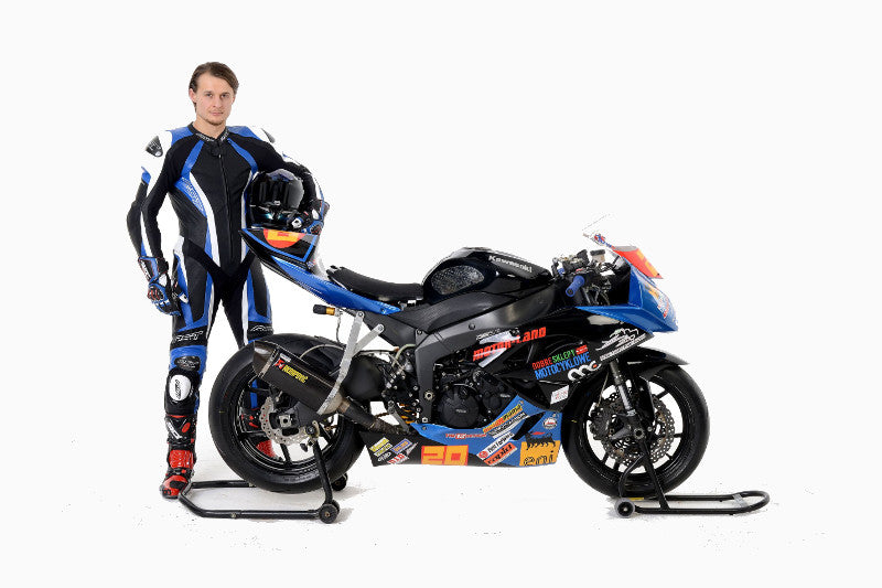motocyklista w kombinezonie 1-częściowym RST PRO SERIES CPX-C