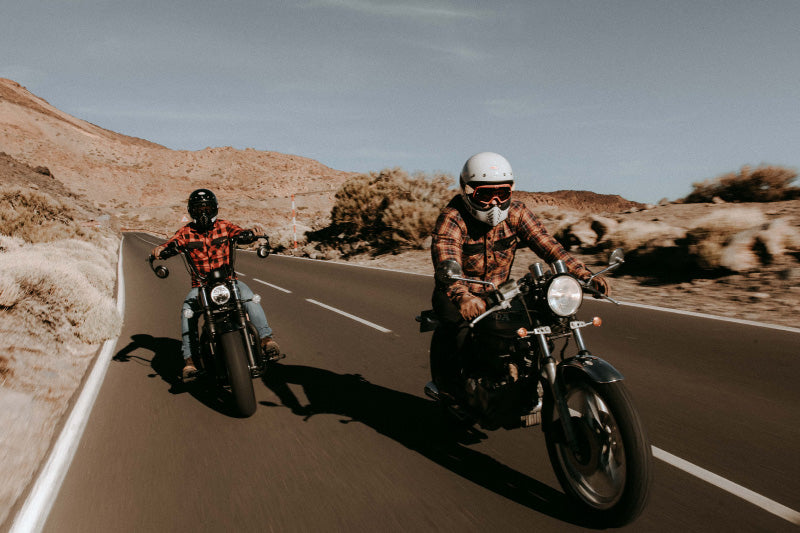 Koszula na motocyklu, czy to dobry pomysł?