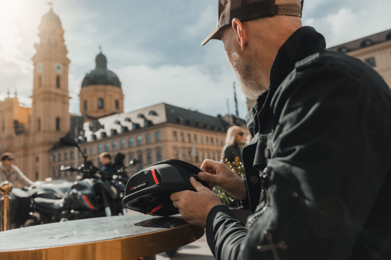 Sprawdź, jak spakować się na motocykl sportowy i nakeda!