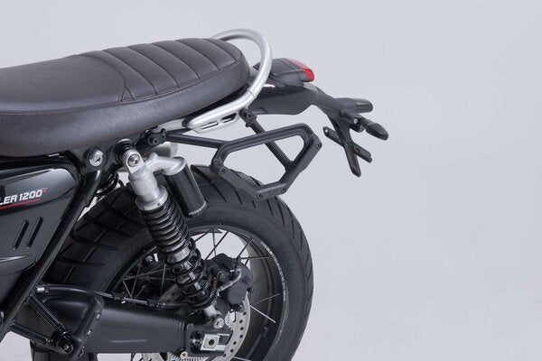 STELAŻ BOCZNY V-LOC LEWY SW-MOTECH SIDE CARRIER TRIUMPH SCRAMBLER 1200 XC/XE (18-), X/XE (23-) 5