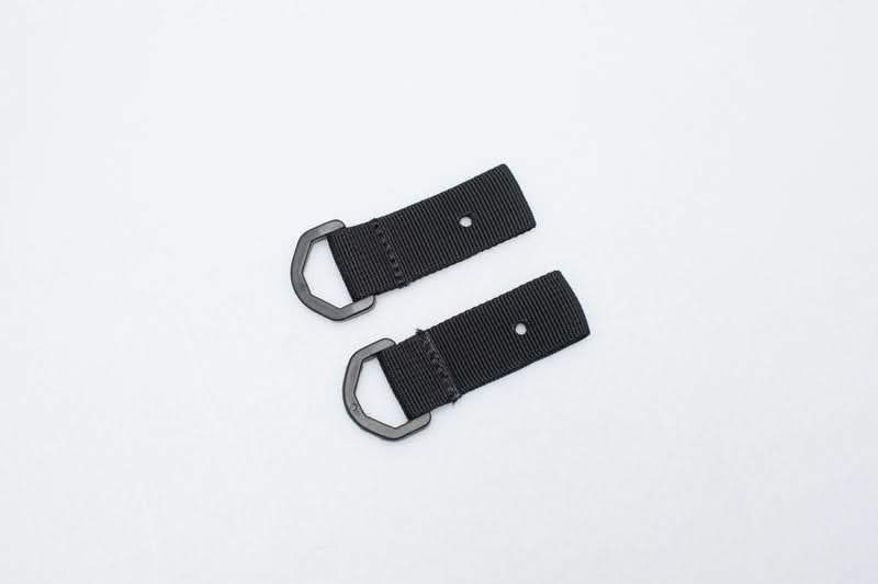 PASKI MOCUJĄCE TORBĘ TYLNĄ Z TABLICĄ REJESTRACYJNĄ SW-MOTECH BLACK 2SZT. 1