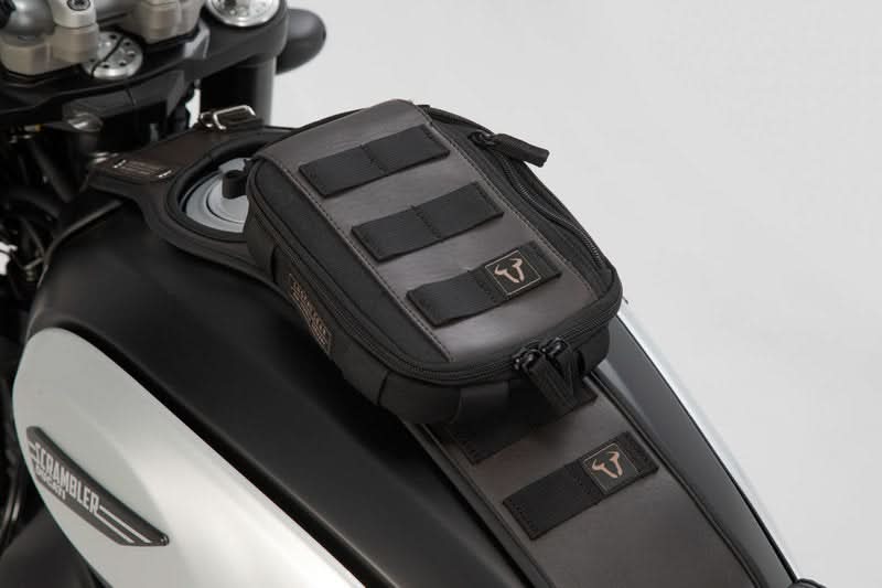 UCHWYT T-LOCK DO MOCOWANIA TOREB MOLLE SYSTEM SW-MOTECH BLACK 9