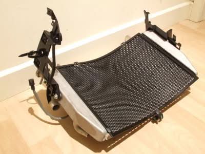 OSŁONA CHŁODNICY RG RACING YAMAHA YZF-R1 09- 14 BLACK 3