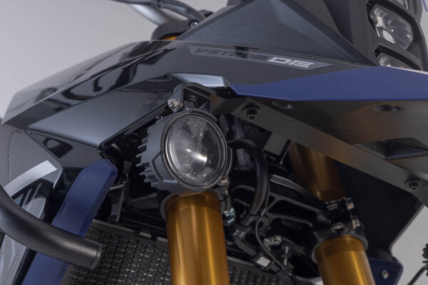 ZESTAW ŚWIATEŁ DROGOWYCH EVO SW-MOTECH BLACK. SUZUKI V-STROM 800DE (22-) 3