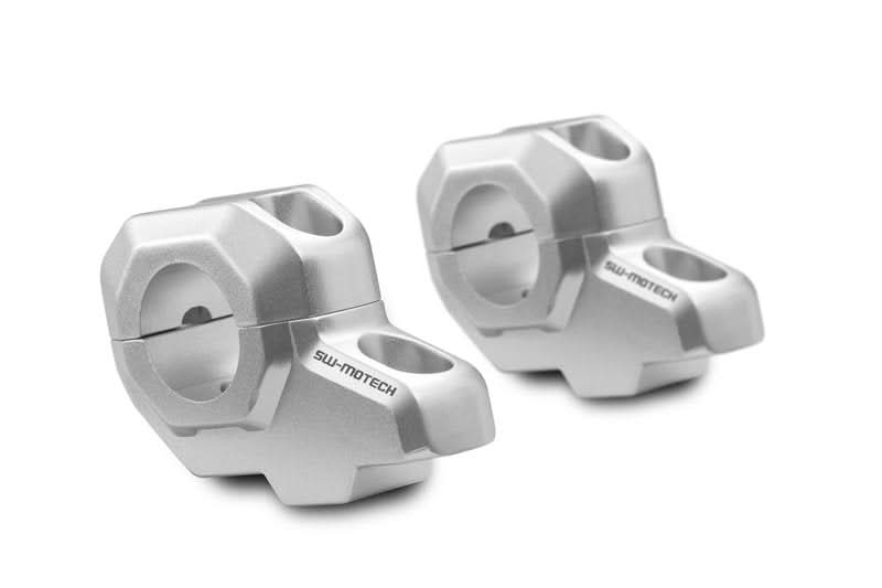 ZESTAW PODWYŻSZAJĄCY KIEROWNICĘ SW-MOTECH 28MM PODWYŻSZENIE 30MM PRZESUNIĘCIE 22MM SILVER 1