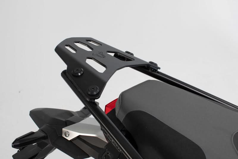 STELAŻ STREET-RACK POD PŁYTĘ MONTAŻOWĄ KUFRA SW-MOTECH HONDA X-ADV (16-) BLACK 1