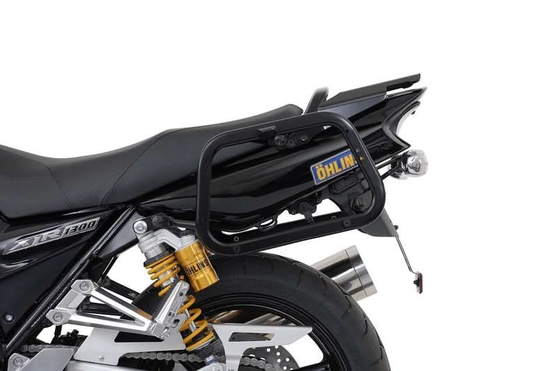 STELAŻ EVO NA KUFRY BOCZNE SW-MOTECH YAMAHA XJR 1200 (95-99) XJR 1300 (98-14) BLACK 1