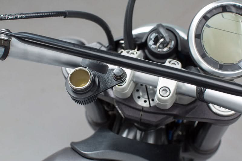 UCHWYT GNIAZDA ZAPALNICZKI NA KIEROWNICĘ ŚRUBA M8 SW-MOTECH 1