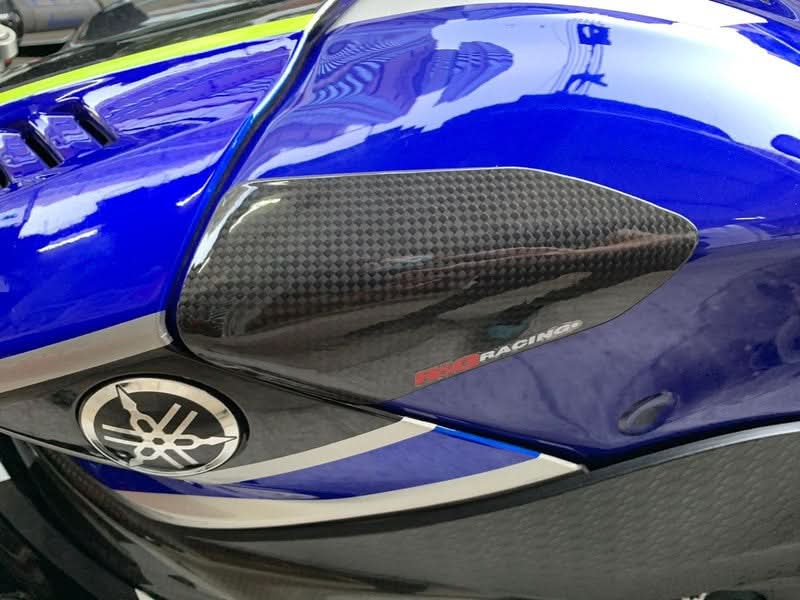 SLIDERY ZBIORNIKA PALIWA RG RACING MATT FINISH, YAMAHA YZF-R6 17- 1