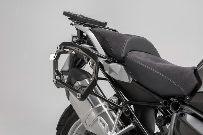 STELAŻ PRO NA KUFRY BOCZNE SW-MOTECH BMW R1200GS (12-18) R1250GS (18-) BLACK 1