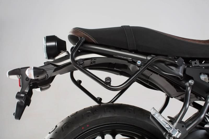 ZESTAW SAKW I STELAŻY LEGEND GEAR SW-MOTECH YAMAHA XSR700 (15-)/XSR700 XT (19-) BROWN 7