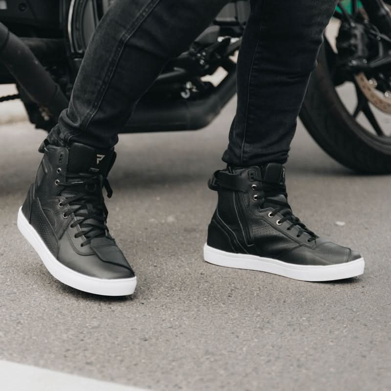 Buty motocyklowe Rebelhorn Vandal Printed Black/Red 21 233894_ZAL558005.jpg