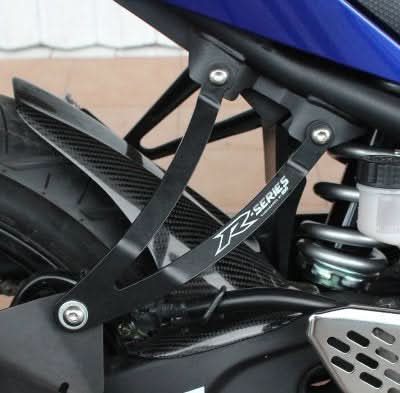 MOCOWANIE WYDECHU + ZAŚLEPKA PODNÓŻKA RG RACING YAMAHA YZF-R25 / YZF-R3 BLACK 1