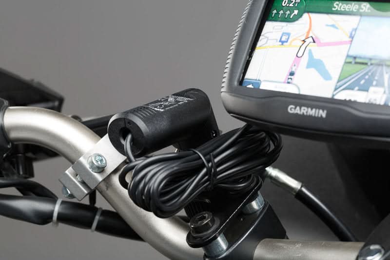 ADAPTER Z WYJŚCIA ZAPALNICZKI DUAL NORM MINI-USB 12V SW-MOTECH 180CM 5