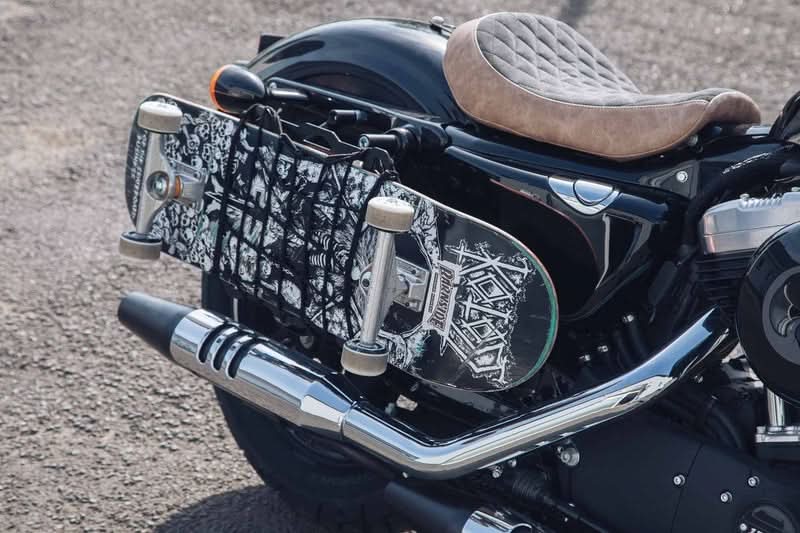 UCHWYT BAGAŻNIKA BOCZNEGO NA LEWĄ STRONĘ SW-MOTECH UNIWERSALNY BLACK 9