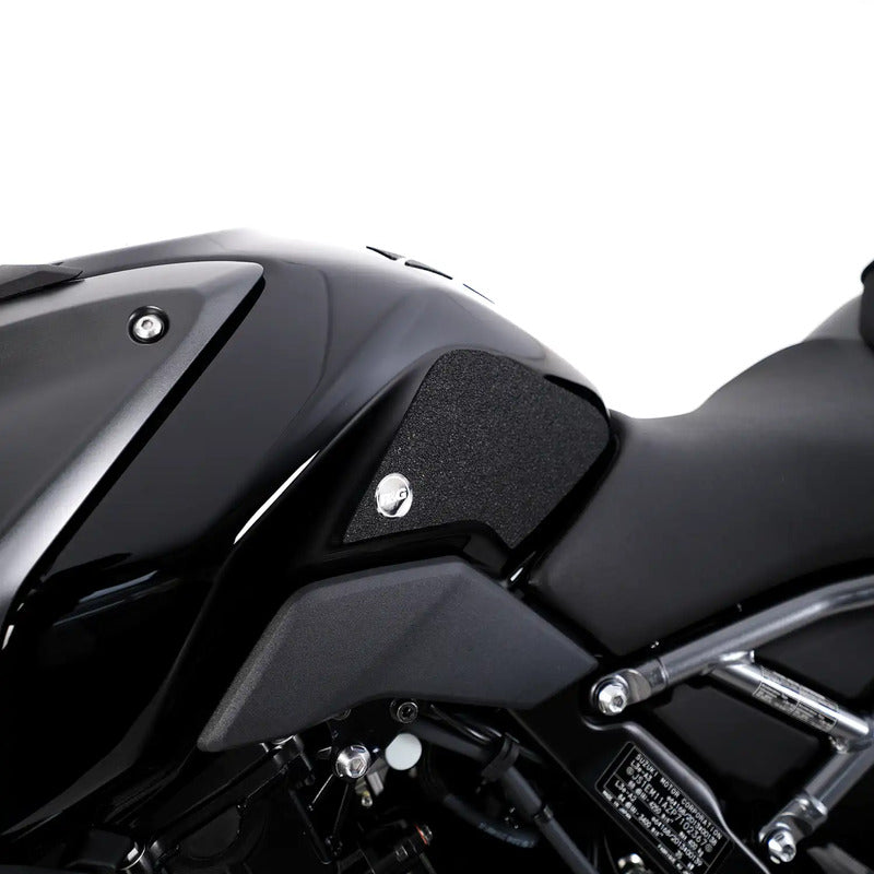 NAKLEJKA NA BAK TANKPAD ANTYPOŚLIZGOWY 2 CZĘŚCI RG RACING TANK TRACTION GRIPS FOR SUZUKI GSX-8S 23- 3