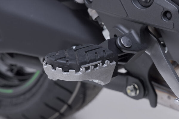 PODNÓŻKI ION SW-MOTECH KAWASAKI VERSYS 1100 (24-) BLACK 3