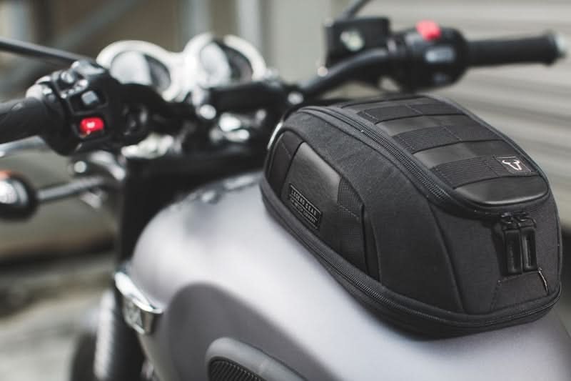 TORBA NA ZBIORNIK TANKBAG SW-MOTECH LT1 LEGEND GEAR BLACK EDITION MOCOWANIE NA MAGNES BLACK 3- 5,5L 3