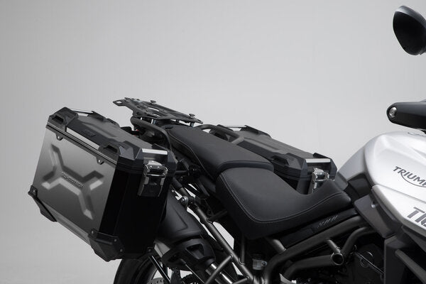 ZESTAW KUFRÓW BOCZNYCH SW-MOTECH DUSC TRIUMPH TIGER 800 MODELS (10-) 41/33L BLACK 5