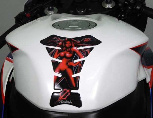 NAKLEJKA NA BAK TANKPAD KEITI DEVIL BLACK/RED 1