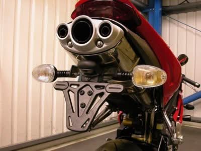 MOCOWANIE TABLICY REJESTRACYJNEJ RG RACING TRIUMPH 675 DAYTONA 06- 12 1