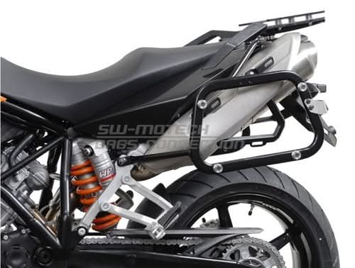 STELAŻ EVO NA KUFRY BOCZNE SW-MOTECH KTM 990 SM/SM-T/SM-R/950 SM BLACK 1