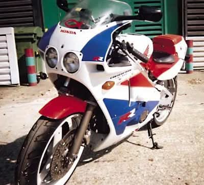 CRASHPADY CLASSIC RG RACING HONDA CBR400 TRI ARM BLACK 1