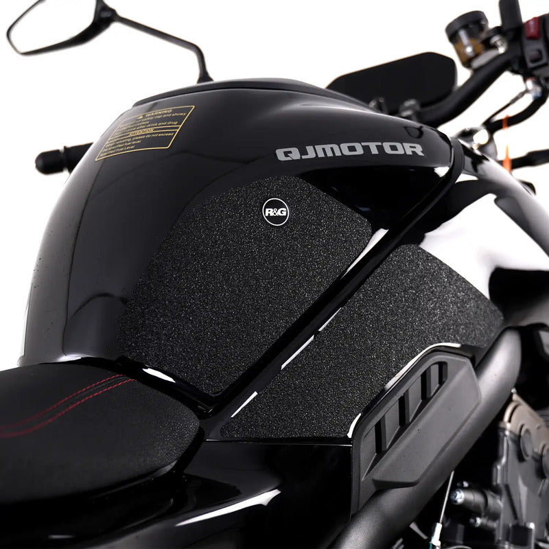 NAKLEJKA NA BAK TANKPAD ANTYPOŚLIZGOWY RG RACING QJMOTOR SRK 800 25- 1