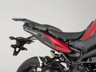 ZESTAW KUFRÓW BOCZNYCH TRAX ADV I STELAŻY SW-MOTECH YAMAHA MT-09 TRACER/900 TRACER (14-18) SILVER 37 5