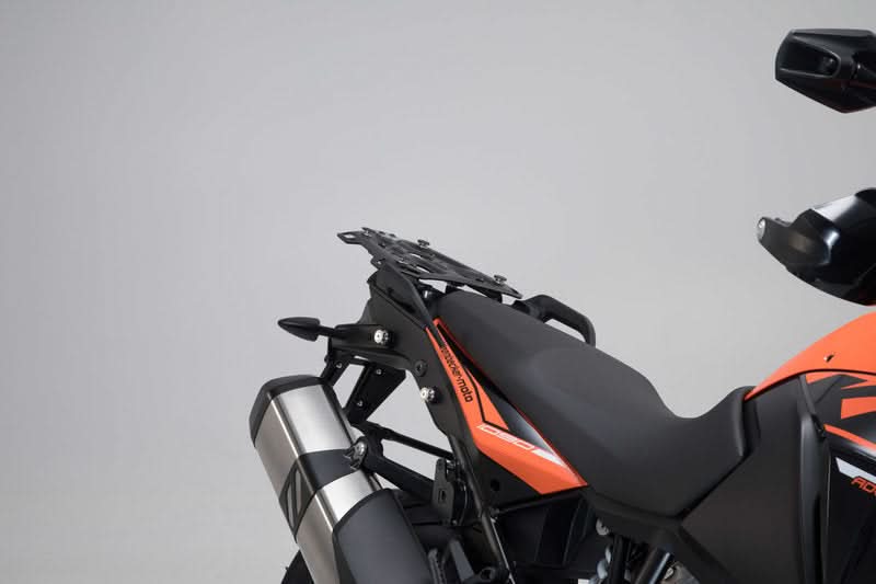 ZESTAW KUFRÓW BOCZNYCH TRAX ADV I STELAŻY SW-MOTECH BMW R1200GS R1250GS SILVER 45/37L 5