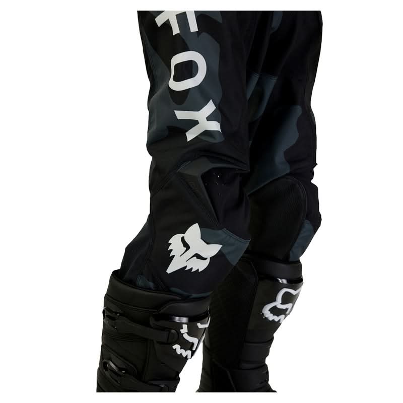 Spodnie Fox 180 Bnkr Black Camo 9 284752_ZAL648969.jpg