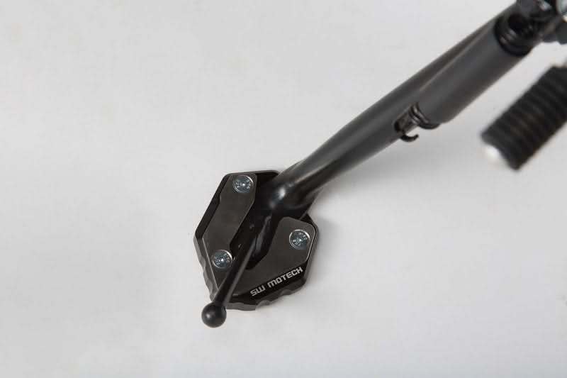 NAKŁADKA NÓŻKI BOCZNEJ SW-MOTECH YAMAHA MT-09 TRACER XSR900/ABARTH BLACK SILVER 1