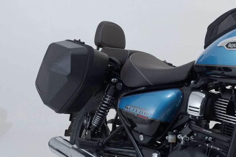 ZESTAW KUFRÓW BOCZNYCH URBAN ABS I STELAŻY SW-MOTECH ROYAL ENFIELD METEOR 350 (19-) BLACK 2X16,5L 7