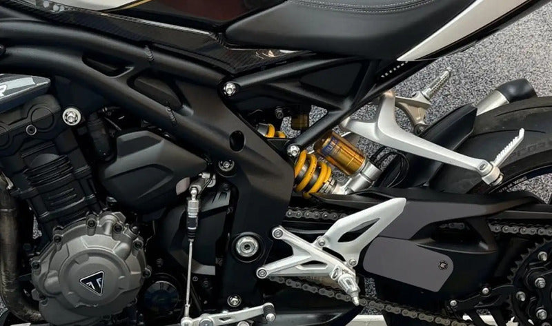 ZESTAW OSŁON PRZECIWBŁOTNYCH RG RACING EAZI-GRIP SCUFF GUARD KIT TRIUMPH SPEED TRIPLE 1200 RR 22- 1