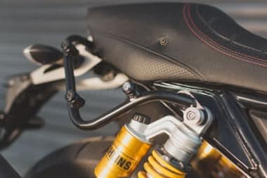 STELAŻ BOCZNY SLC LEWY SW-MOTECH YAMAHA XJR 1300 (15-) BLACK 1