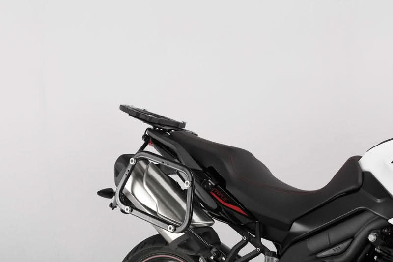 ZESTAW KUFRÓW BOCZNYCH TRAX ADV I STELAŻY SW-MOTECH TRIUMPH TIGER 1050 SPORT (13-) BLACK 45/37L 7