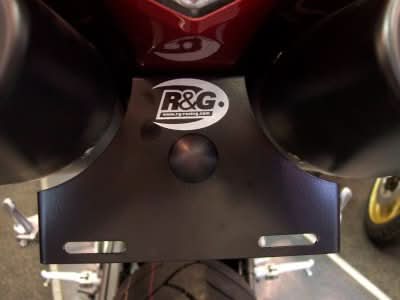 MOCOWANIE TABLICY REJESTRACYJNEJ RG RACING YZF-R1 04- 06 1