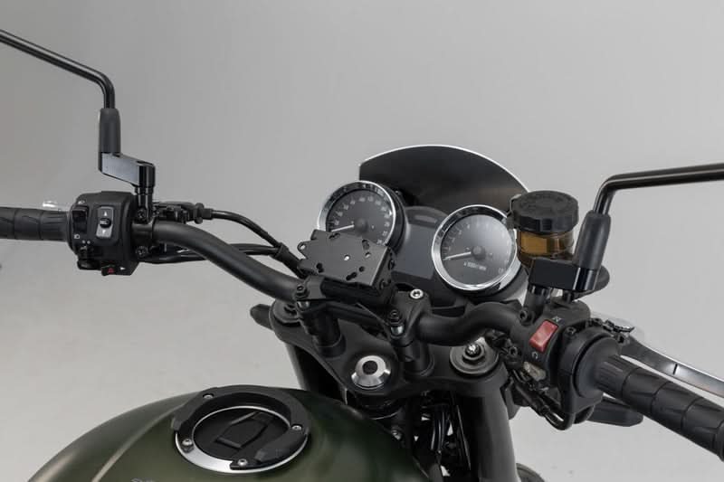 MOCOWANIE GPS DO KOKPITU SW-MOTECH KAWASAKI Z900RS/CAFE/SE (17-) BLACK 1