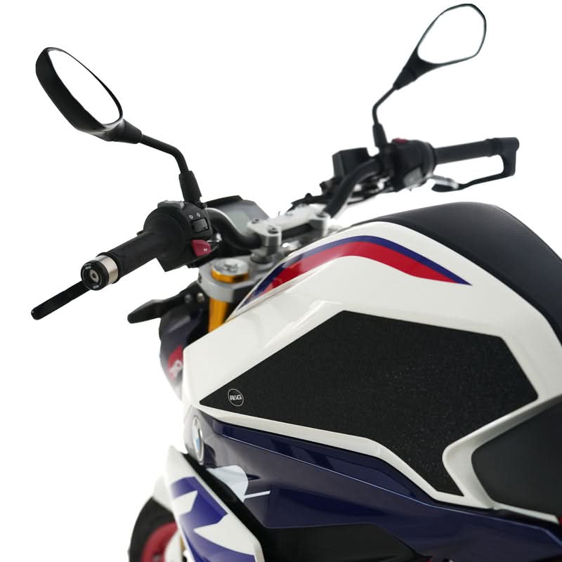 NAKLEJKA NA BAK TANKPAD ANTYPOŚLIZGOWY 2 CZĘŚCI RG RACING BMW G310R 21- BLACK 1