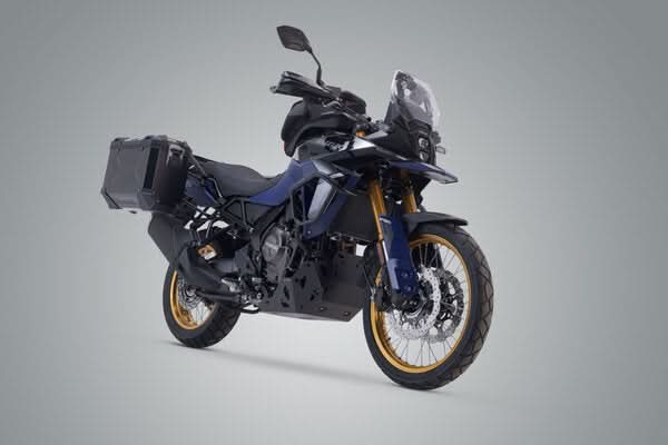 ZESTAW KUFRÓW BOCZNYCH TRAX ADV I STELAŻY SW-MOTECH SUZUKI V-STROM 800/800DE (22-) BLACK 45/37L. 3
