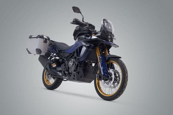 ZESTAW KUFRÓW BOCZNYCH TRAX ADV I STELAŻY SW-MOTECH SUZUKI V-STROM 800/800DE (22-) SILVER 45/37L. 3