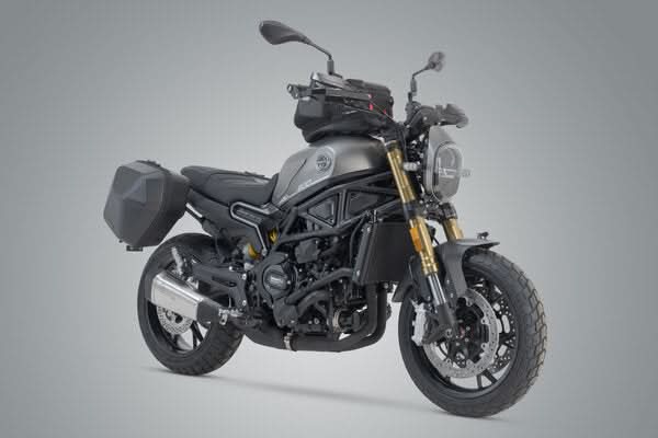 ZESTAW KUFRÓW BOCZNYCH URBAN ABS I STELAŻY SW-MOTECH BENELLI LEONCINO 800 (21-) BLACK 2X16,5L 3