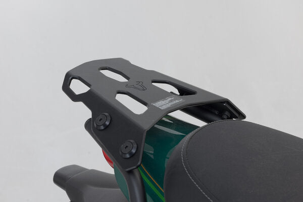 ZESTAW KUFRA CENTRALNEGO SW-MOTECH DUSC L KAWASAKI Z650RS(21-)/50TH ANNIV(22-) 41 L BLACK 3