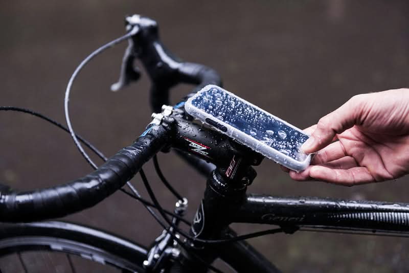 Wodoodporna Osłona na Telefon SP Connect Weather Cover 5 201503_ZAL481297.jpg