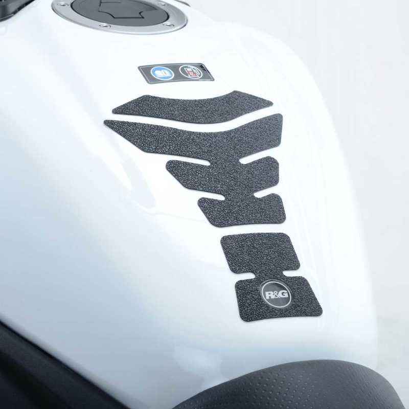 NAKLEJKA NA BAK TANKPAD ANTYPOŚLIZGOWY RG RACING BLACK 1